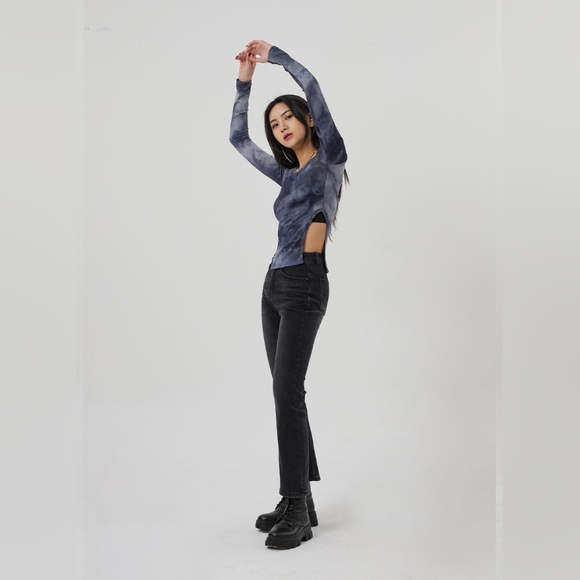 Side Slit Tie Dye Top korea like new - Picture 3 of 8